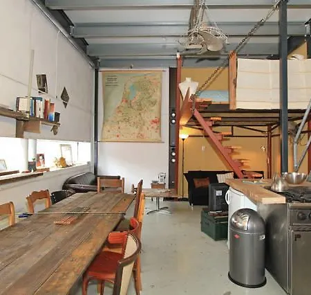 Feriehus Warehouse *